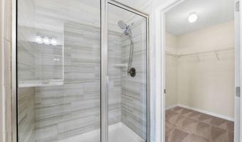422 Auburn Crossing Dr, Auburn, GA 30011