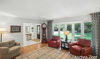 8300 Arapaho Trl SE, Alto, MI 49302