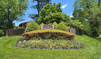 8366 GLASTONBURY Ct, Annandale, VA 22003