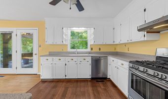 3628 S SPOTSWOOD Trl, Barboursville, VA 22923
