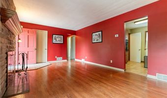 1925 Quayle Dr, Akron, OH 44312