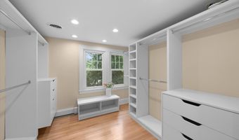 340 Orchard Hills Dr, Ann Arbor, MI 48104