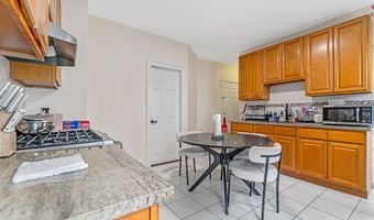 190 Whitney Ave, Bridgeport, CT 06606