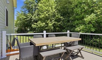 37 Hemlock Dr, Ayer, MA 01432