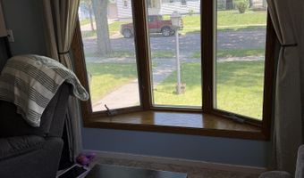 1748 S 2nd St, Aberdeen, SD 57401