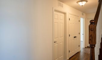 42243 CANARY GRASS Sq, Aldie, VA 20105