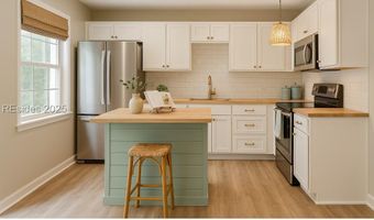 230 West Sq, Bluffton, SC 29910