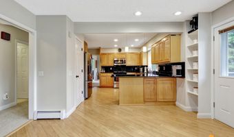 10010 Lone Tree Dr, Anchorage, AK 99507