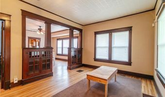 905 Parallel St, Atchison, KS 66002