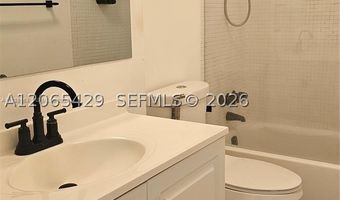 20200 NE 29th Ct N213, Aventura, FL 33180