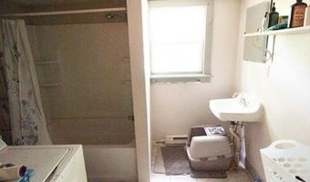 85 Valley Rd, Barre, MA 01005