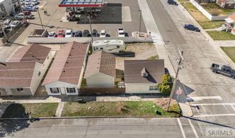 390 N Broadway St, Blackfoot, ID 83221