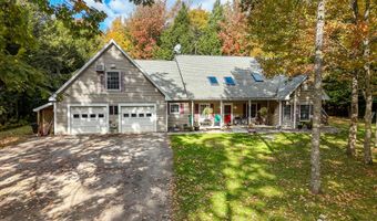 42 Lee Dr, Albion, ME 04910