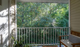 816 Wedgewood Cir, Belford, NJ 07718