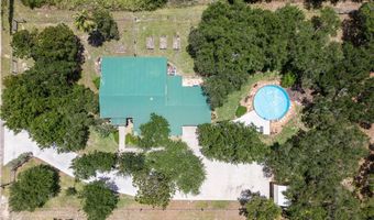 201 W Rhodes Ave, Aransas Pass, TX 78336