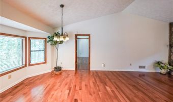 1046 SUMMER HILL Ct NW, Acworth, GA 30102