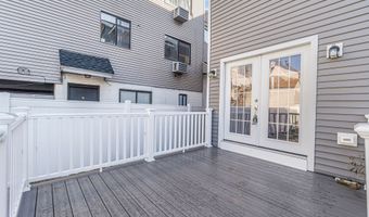 92 Lincoln Ave, Bridgeport, CT 06606