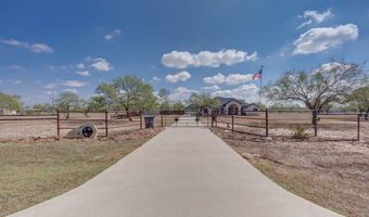 152 Summers Ln, Alice, TX 78332