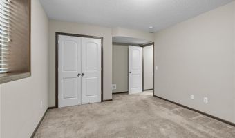 5234 Sundial Ln, Woodbury, MN 55129