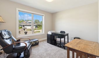 1337 S 7th St, Adel, IA 50003