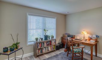 122 LULU Ln, Dover, DE 19901