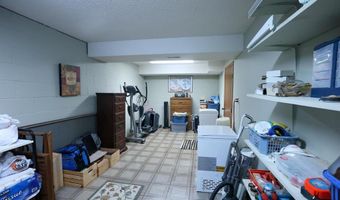 31586 R Ave, Adel, IA 50003