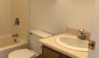 71 S Main St, Cambridge, VT 05444