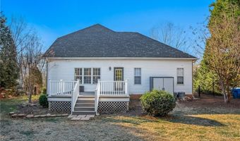 200 Scottsdale Dr, Advance, NC 27006