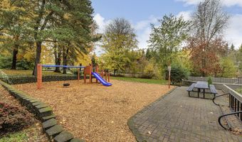 17756 NW LAKEWAY Ct, Beaverton, OR 97006