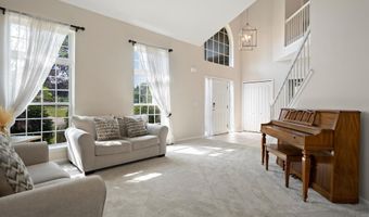 1690 Meadowside Dr, Ann Arbor, MI 48104