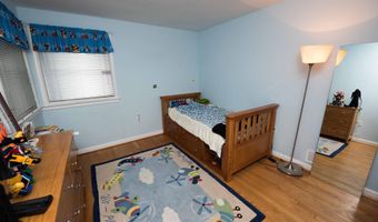 6789 LITTLE FALLS Rd, Arlington, VA 22213