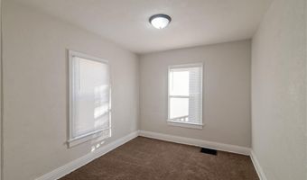 1520 S 7th St, Atchison, KS 66002