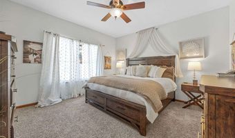 3352 Southridge Dr, Amana, IA 52203