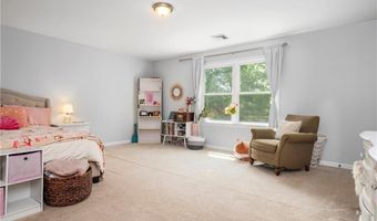 420 E Wallum Lake Rd, Burrillville, RI 02859