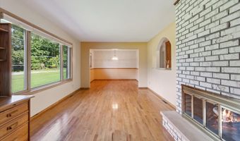 4403 W Riverview Dr, Alma, MI 48801