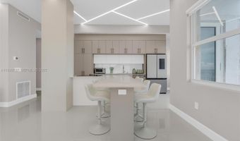 18011 Biscayne Blvd PH04, Aventura, FL 33160