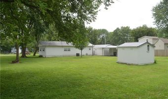 24 W 2nd St, Adrian, MO 64720