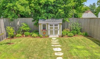 143 Maple St, Bangor, ME 04401