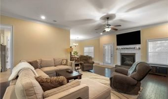 657 BANBURY St, Auburn, AL 36830
