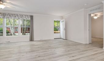 3 Alison Cir, Hampton, NH 03842