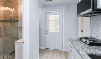 5016 IVORY WALTERS Ln SE, Washington, DC 20019