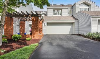 1709 Highview Circle Ct, Ballwin, MO 63021