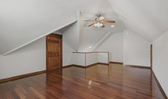 1748 Town Home Dr, Apex, NC 27502