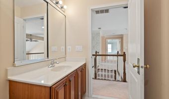 43878 CAMELLIA St, Ashburn, VA 20147