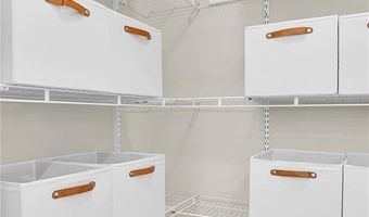 1004 Village Dr, Altus, OK 73521