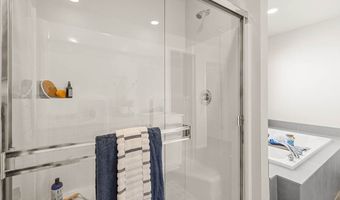 61187 Splendor Ln, Bend, OR 97702