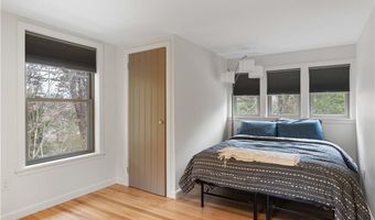 429 Howland Rd, East Greenwich, RI 02818