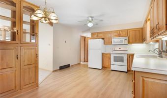 313 Glenn Rd, Albert Lea, MN 56007