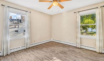 123 Mount Hope Ave, Bangor, ME 04401