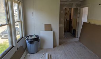 17 Hemlock Ln, Berlin, NH 03570
